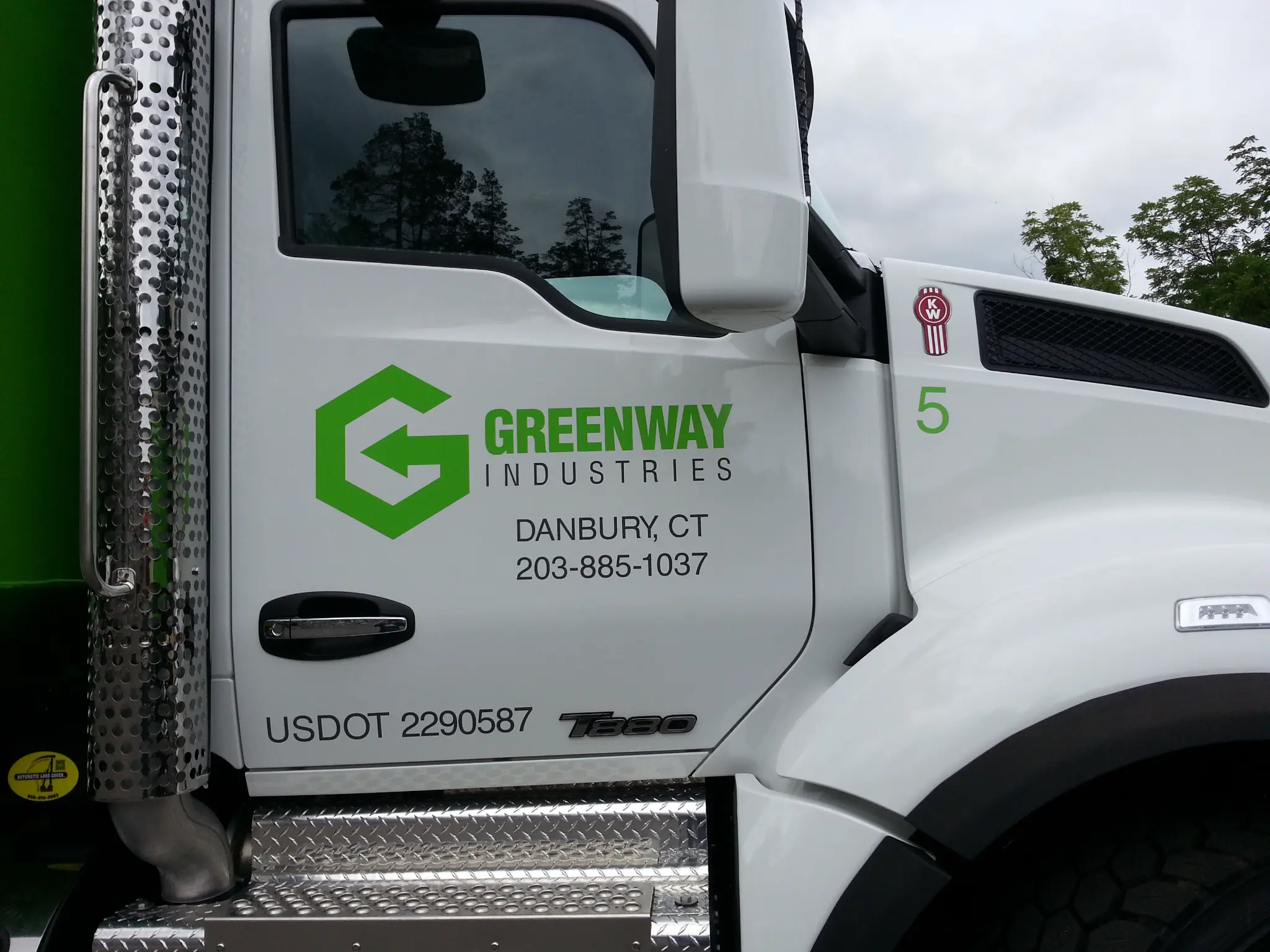 VEHICLE LETTERING — UTILITY TRUCK