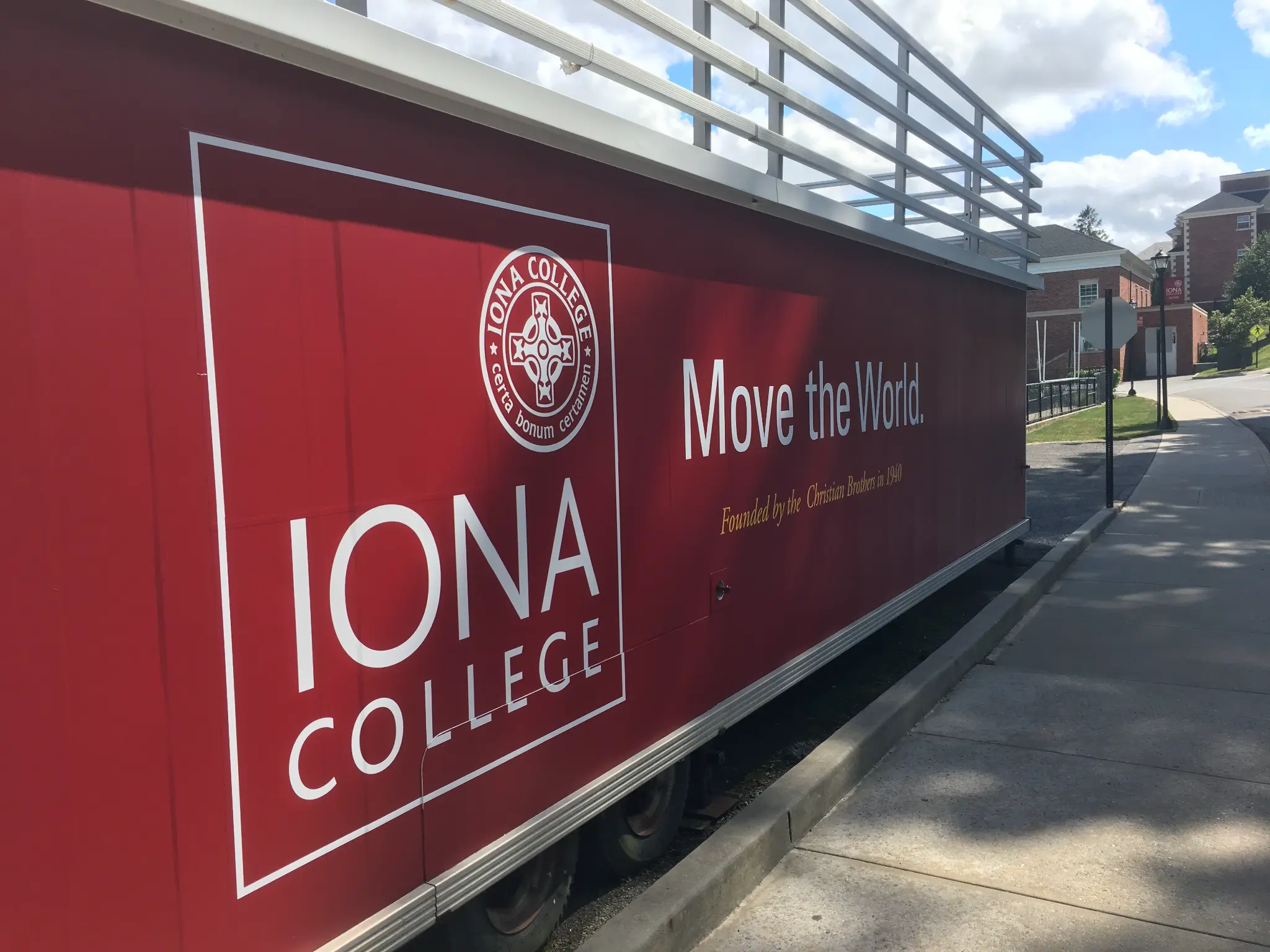 VEHICLE GRAPHICS — COMMERCIAL TRUCK